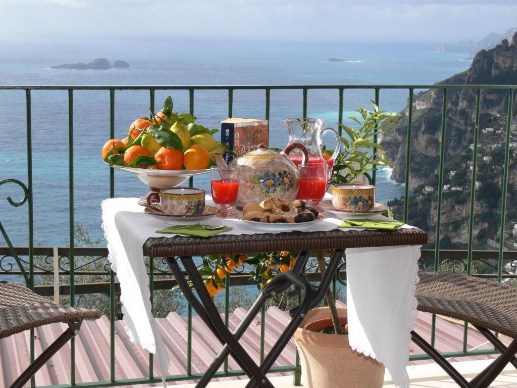 L'Uliveto Bed & Breakfast Positano Bagian luar foto